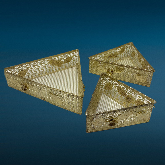 Vintage Set 3 x MCM Gold Triangle Mesh Basket Rose Leaves Filigree Vanity Decor - Picture 1 of 8